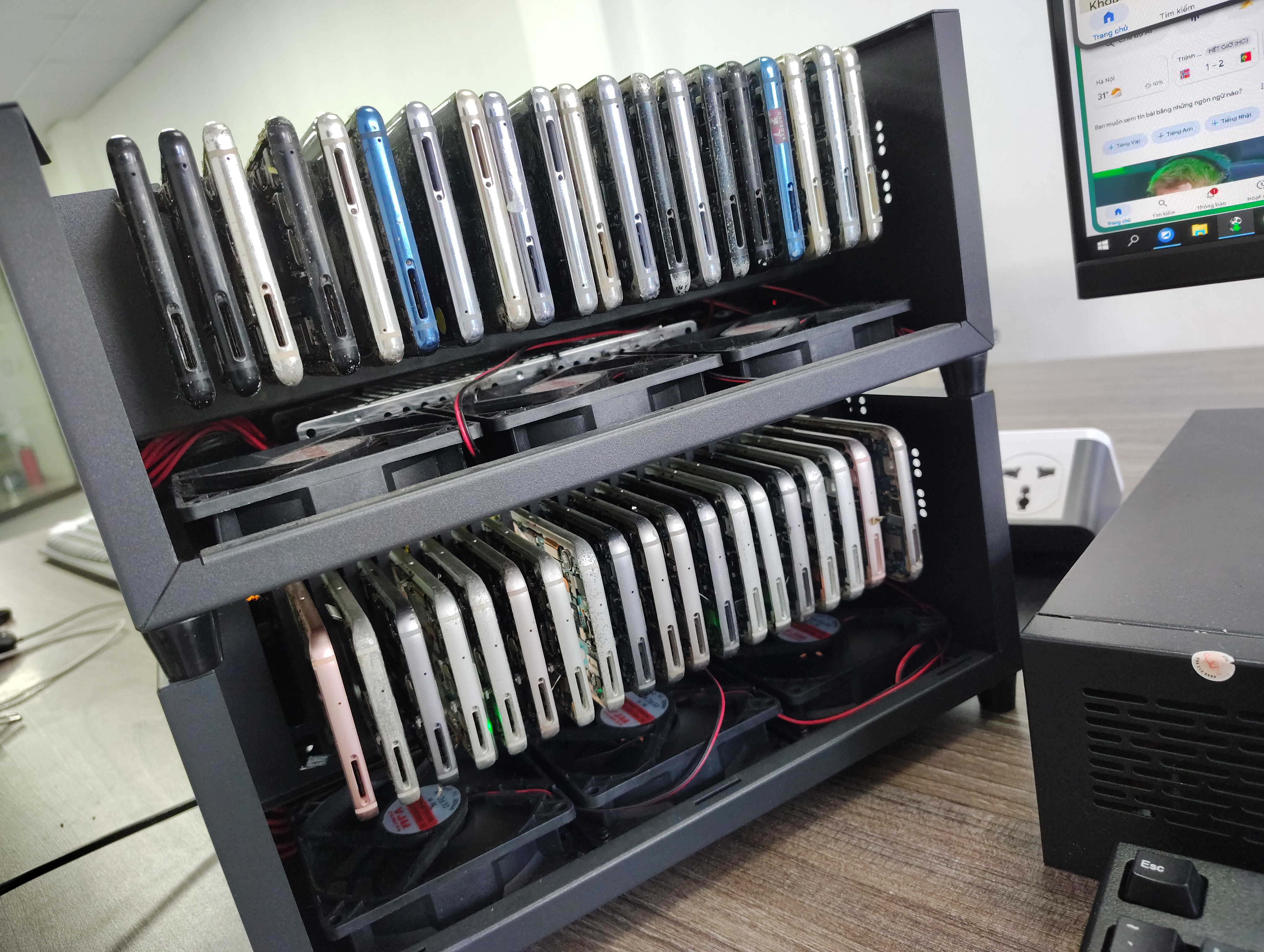 Lắp Đặt Box Phone Farm Tại The Matrix One, Hà Nội